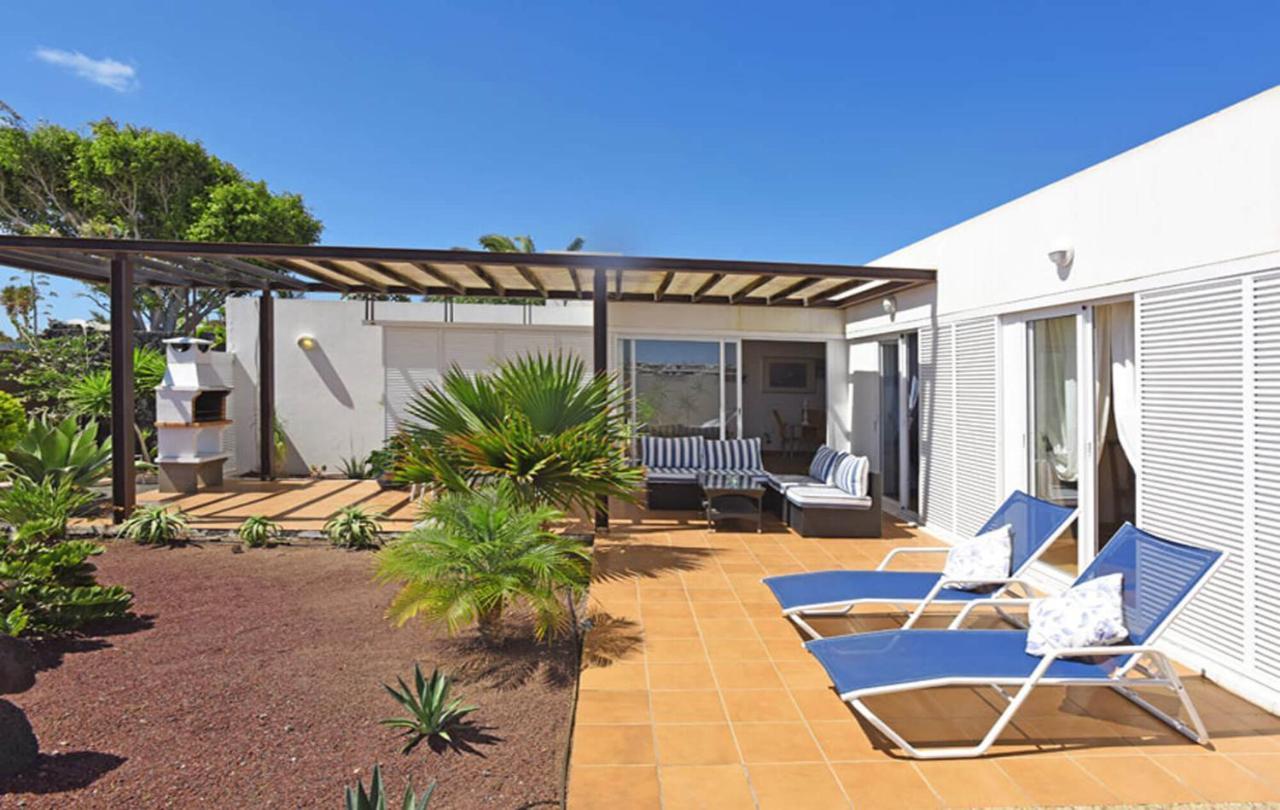 Villa Las Coloradas Playa Blanca  Exterior photo